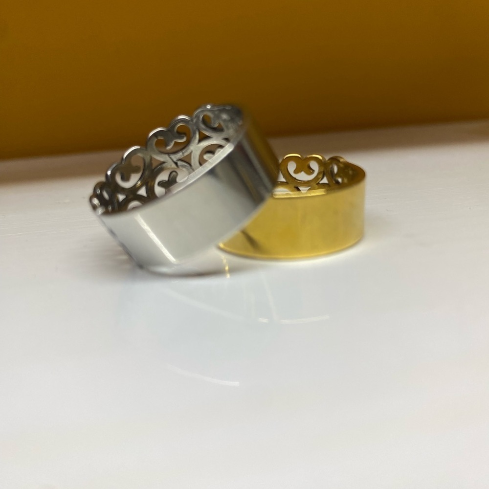 Silver Ring - Picture 2 of 6